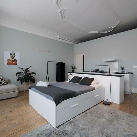 Baixa24 •P2R• Bright Apt In Vibrant Downtown Porto Eksteriør billede
