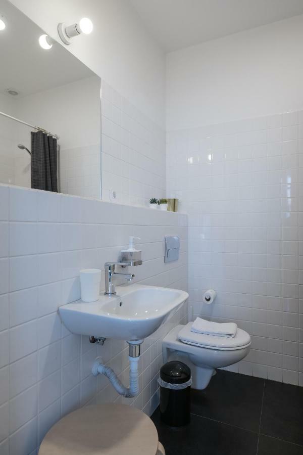 Baixa24 •P2R• Bright Apt In Vibrant Downtown Porto Eksteriør billede